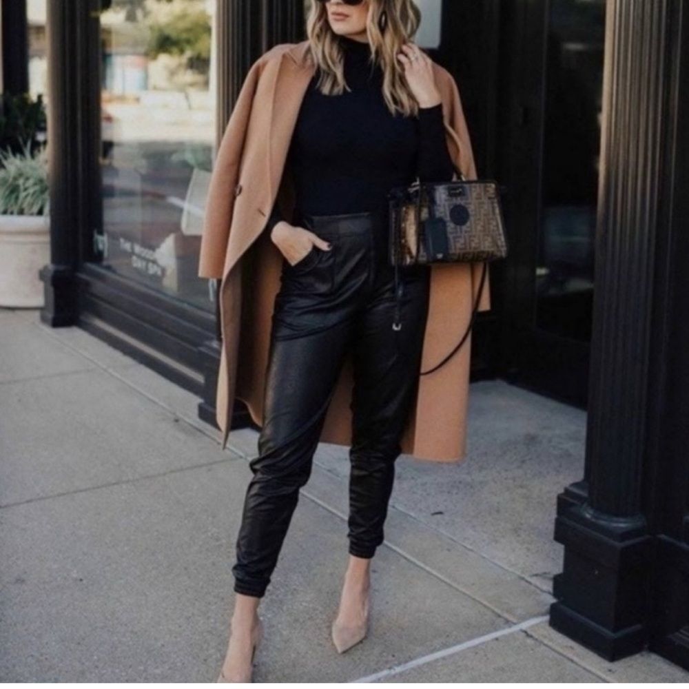 Spanx Leather Like Jogger Black Size small